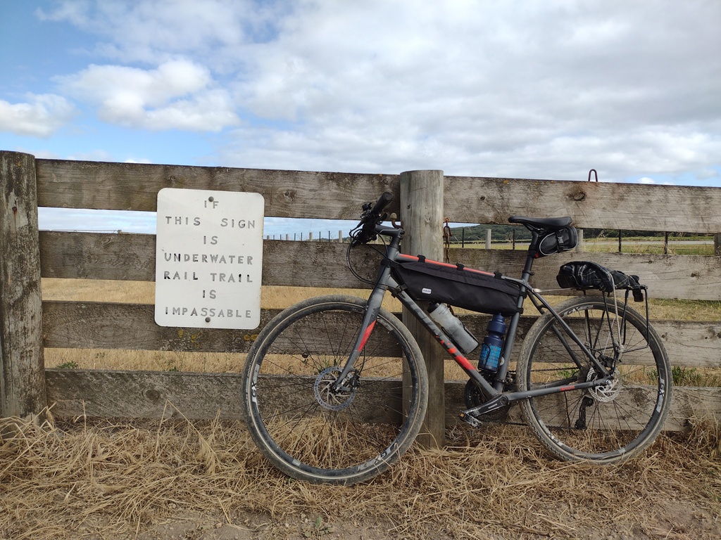 warrnambool / port fairy rail trail